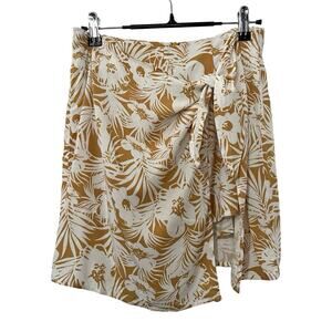 L Space Hermosa Floral Wrap Skort Size XS Yellow Seaside‎ Escape Tropical Beachy